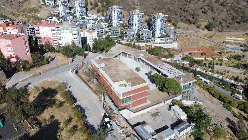 İzmir Çiğli 24 Derslikli Egekent İlkokulu